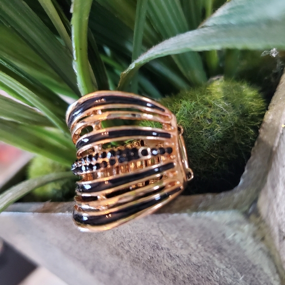 Gold Tone & Black Jewels Stretch Band Ring Stack Look  💥3 for $24💥 - Picture 12 of 16